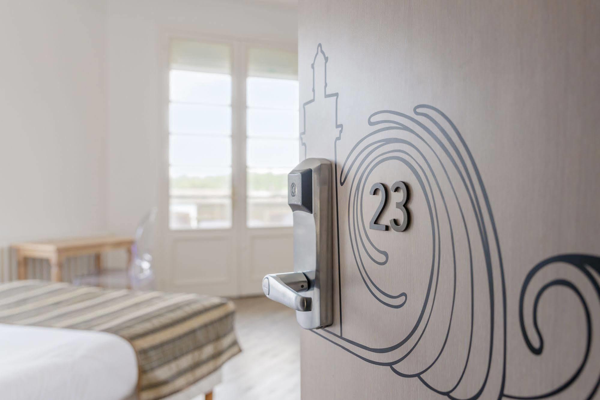 Hotel Ocean カップブルトン エクステリア 写真